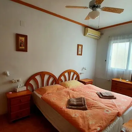 House Sungrila, 3 And Terrace شقة *
