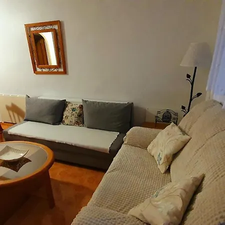 Lägenhet House Sungrila, 3 And Terrace *