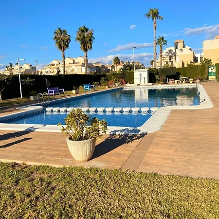 House Sungrila, 3 And Terrace Apartment Torrevieja